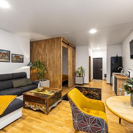 Ziedu Apartamentai Apartment ไคลเพดา ภายนอก รูปภาพ