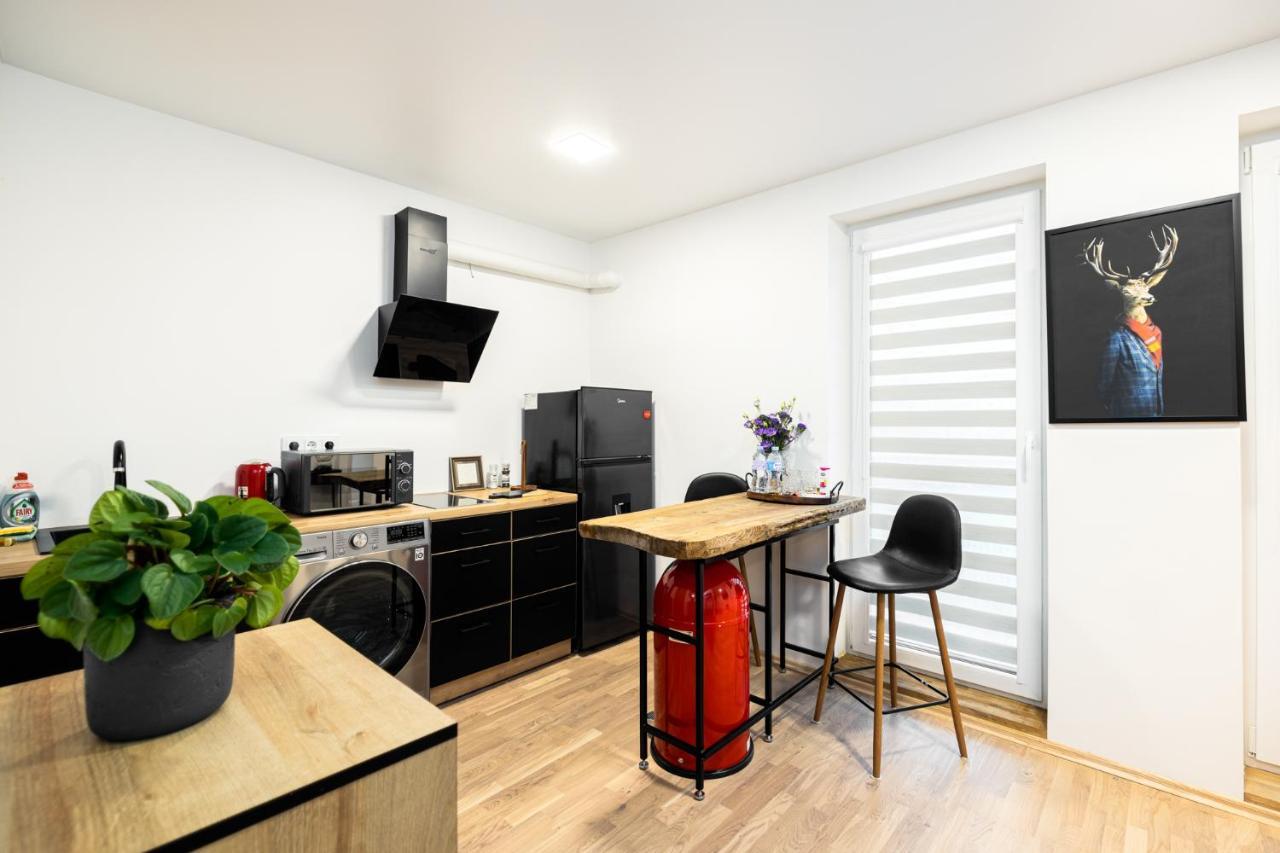 Ziedu Apartamentai Apartment ไคลเพดา ภายนอก รูปภาพ